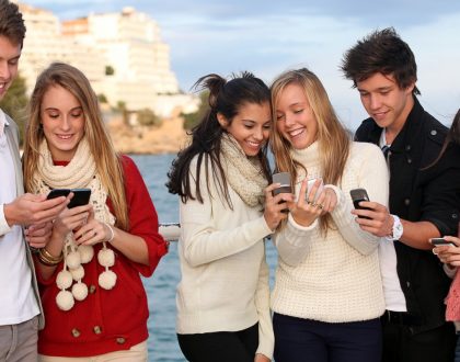 diamonddog kids-on-phones-420x330 Here Comes Generation Z – Is Your Business Ready?  